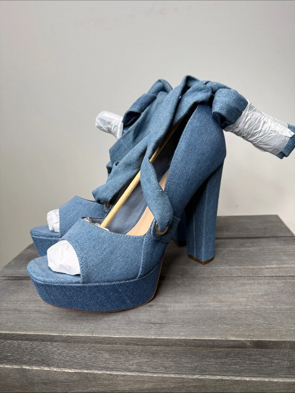 Shoe Dazzle Light Blue Denim Platform Heels with Ankle Wrap